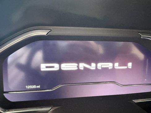 Used 2024 GMC Sierra 3500 Denali Ultimate image 5