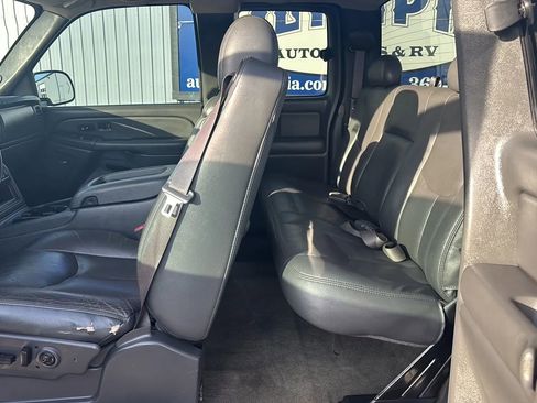 Used 2004 Chevrolet Silverado 2500 LT w/ Skid Plate Package image 10
