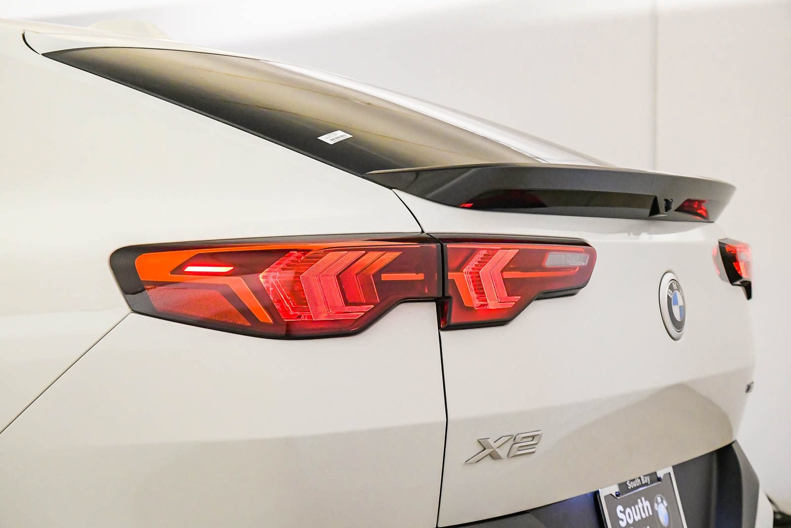 Used 2026 BMW X2 xDrive28i w/ Technology Package AWD/4WD image 11