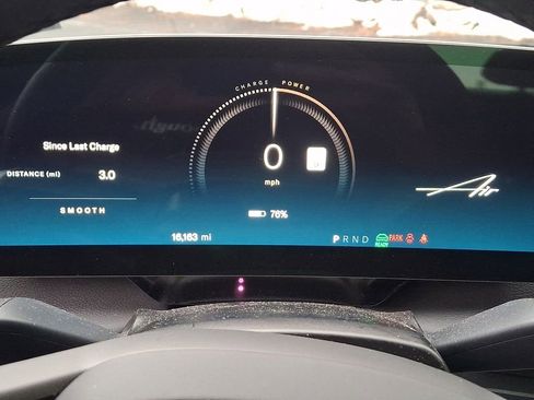Used 2024 Lucid Air Touring AWD/4WD image 22