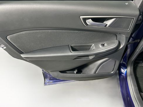 Used 2016 Ford Edge SE FWD image 24