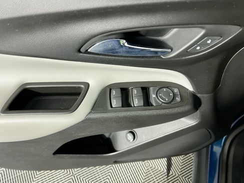 Used 2020 Chevrolet Equinox LT FWD image 12