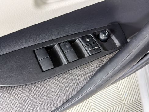 Used 2024 Toyota Corolla LE FWD image 24