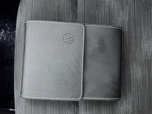 Used 2021 Volkswagen ID.4 Pro w/ ID.4 Protection Package image 42