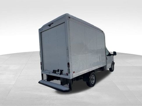 New 2026 GMC Savana 3500 w/ Power Convenience Package RWD image 4