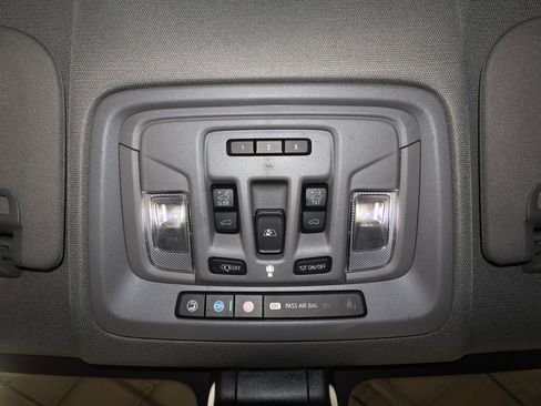 Used 2022 GMC Sierra 1500 SLT w/ SLT Premium Plus Package image 34