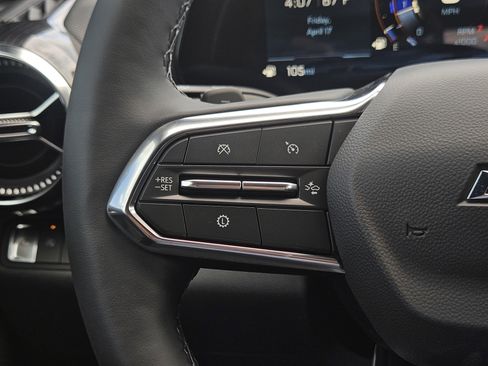 New 2026 Chevrolet Equinox LT w/ Midnight Edition FWD image 11