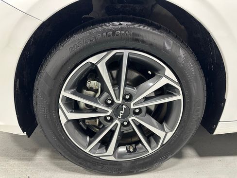 Used 2024 Kia Forte LXS image 57