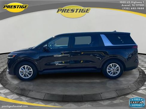 Used 2022 Kia Carnival LX FWD image 8