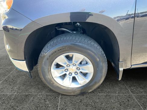 Used 2024 Chevrolet Silverado 1500 LT RWD image 14