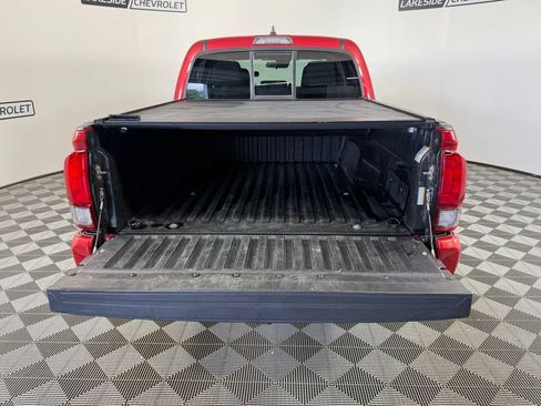 Used 2020 Toyota Tacoma SR AWD/4WD image 13