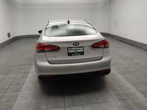 Used 2018 Kia Forte LX image 6