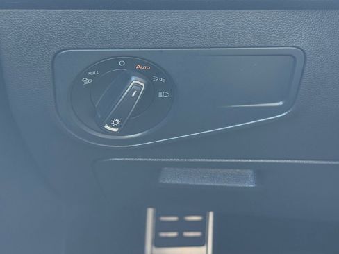 Used 2022 Volkswagen Tiguan SEL R-Line image 23