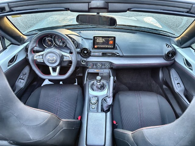 Used 2016 MAZDA MX-5 Miata Club w/ Brembo/BBS Package RWD image 20