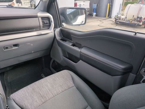 Used 2023 Ford F150 4x4 SuperCrew image 18