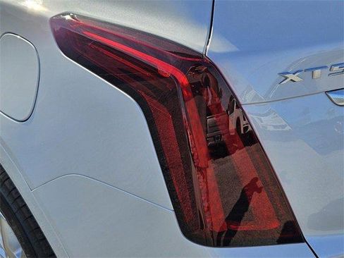 New 2026 Cadillac XT5 Luxury image 11