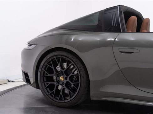 Used 2024 Porsche 911 Targa 4 GTS AWD/4WD image 30