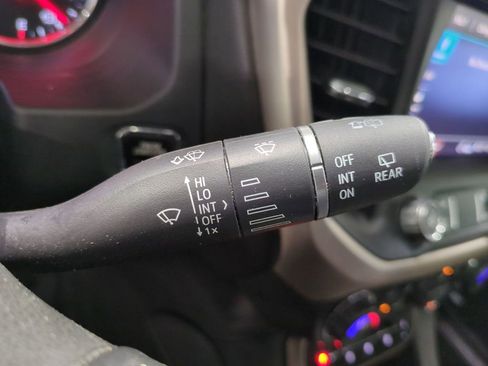 Used 2020 GMC Acadia Denali image 33