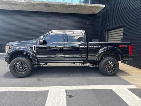 Used 2022 Ford F250 Limited w/ FX4 Off-Road Package AWD/4WD image 2