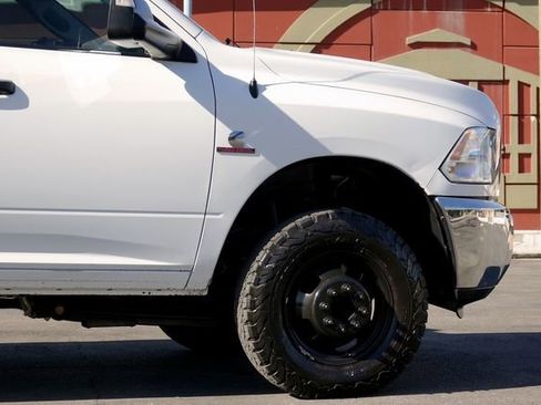 Used 2018 RAM 3500 Tradesman w/ Chrome Appearance Group image 17