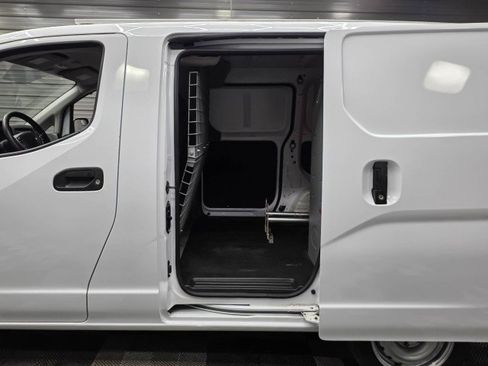 Used 2021 Nissan NV200 S FWD image 13