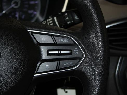 Used 2020 Hyundai Santa Fe SE image 14