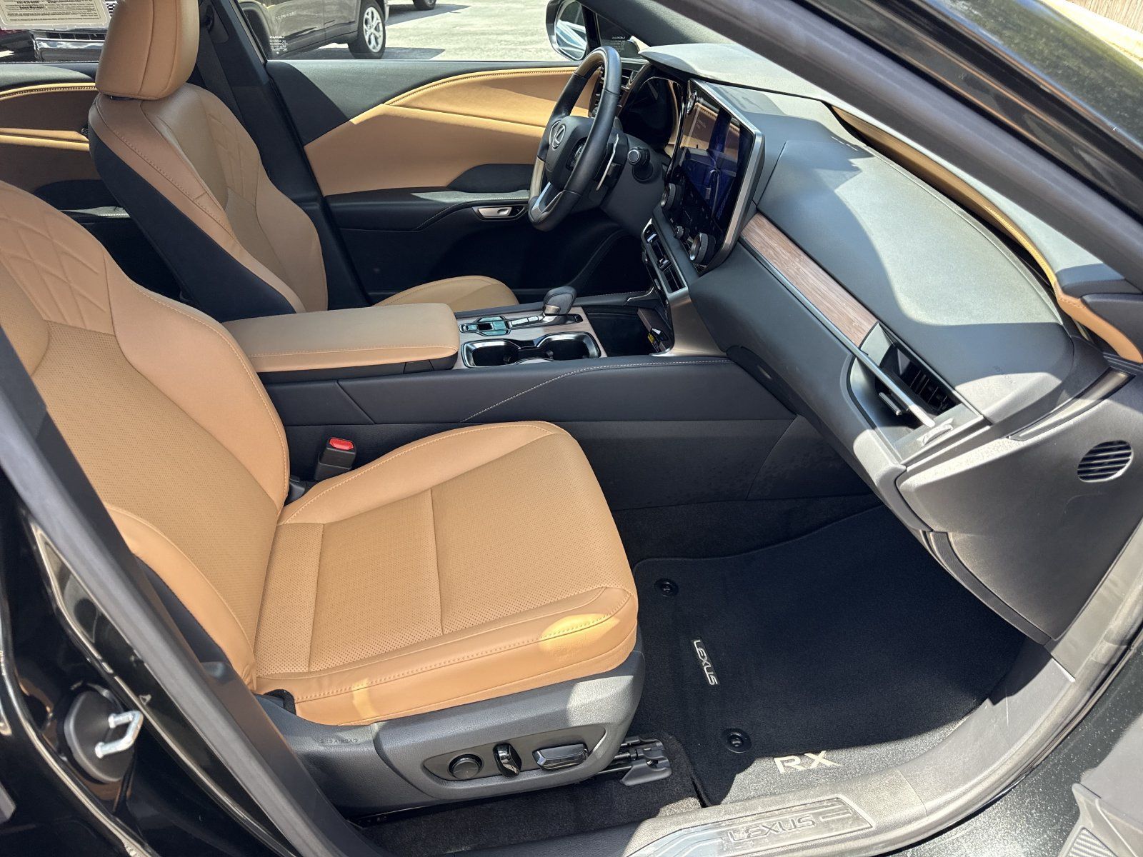Used 2025 Lexus RX 350 Premium w/ Accessory Package (K3) FWD image 33