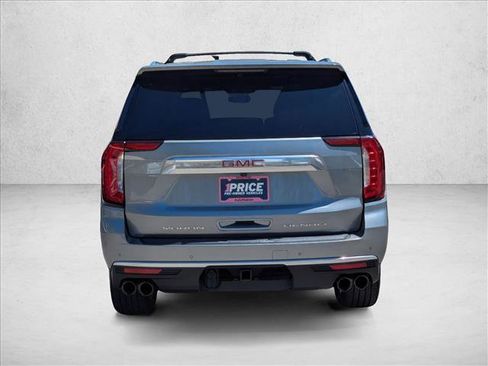 Used 2023 GMC Yukon XL Denali AWD/4WD image 7