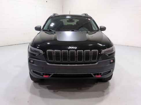 Used 2019 Jeep Cherokee Trailhawk w/ Cold Weather Group AWD/4WD image 8