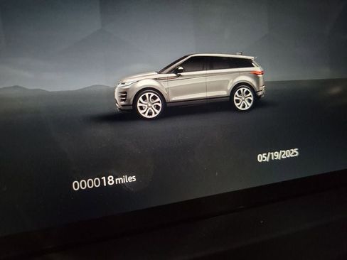 New 2026 Land Rover Range Rover Evoque S image 18