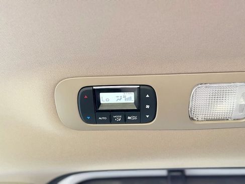 Used 2024 Honda Odyssey EX-L image 11
