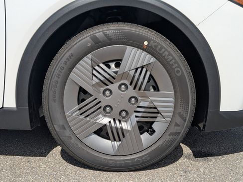 New 2025 Kia K4 LX image 13