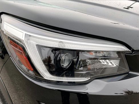 Used 2021 Subaru Forester Limited image 30