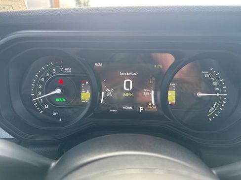 Used 2024 Jeep Wrangler Unlimited w/ Convenience Group AWD/4WD image 13