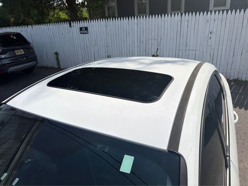 Used 2014 Ford Focus SE w/ Equipment Group 201A FWD image 15