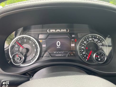 Used 2023 RAM 1500 Laramie AWD/4WD image 32