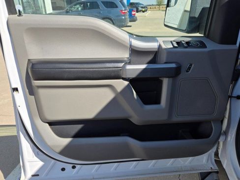 Used 2018 Ford F150 XLT w/ Equipment Group 302A Luxury image 10