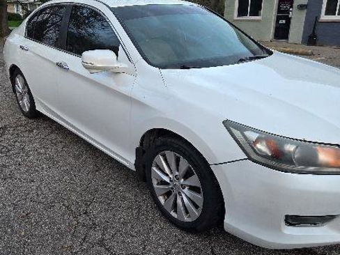 Used 2015 Honda Accord EX image 3