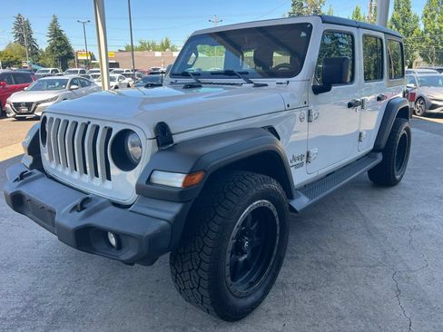 Used 2019 Jeep Wrangler Unlimited Sport S AWD/4WD image 2