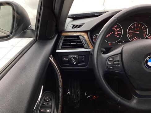 Used 2014 BMW 320i xDrive Sedan image 35