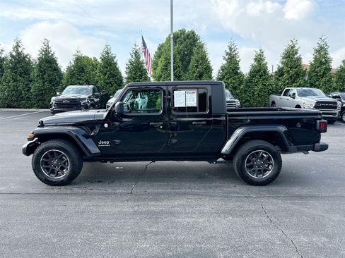 Used 2023 Jeep Gladiator Overland image 5