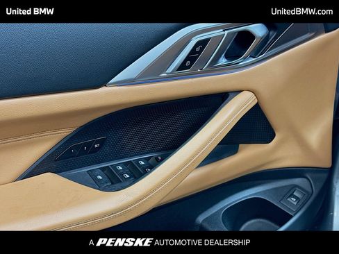 Used 2025 BMW 430i Convertible RWD image 3