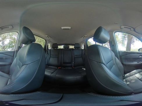 Used 2026 Nissan Rogue SL FWD image 42
