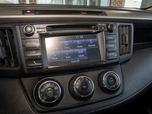 Used 2016 Toyota RAV4 LE image 11