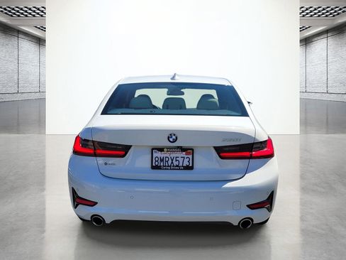 Used 2020 BMW 330i Sedan w/ Convenience Package RWD image 8