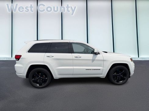 Used 2015 Jeep Grand Cherokee Altitude AWD/4WD image 2
