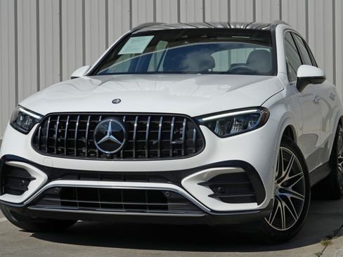 Used 2024 Mercedes-Benz GLC 43 AMG 4MATIC image 3