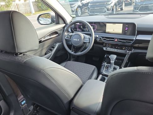 New 2026 Kia Seltos S image 13