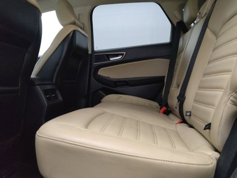 Used 2020 Ford Edge SEL AWD/4WD image 18