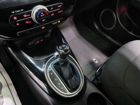 Used 2014 Kia Soul ! w/ Sun & Sound Package FWD image 30